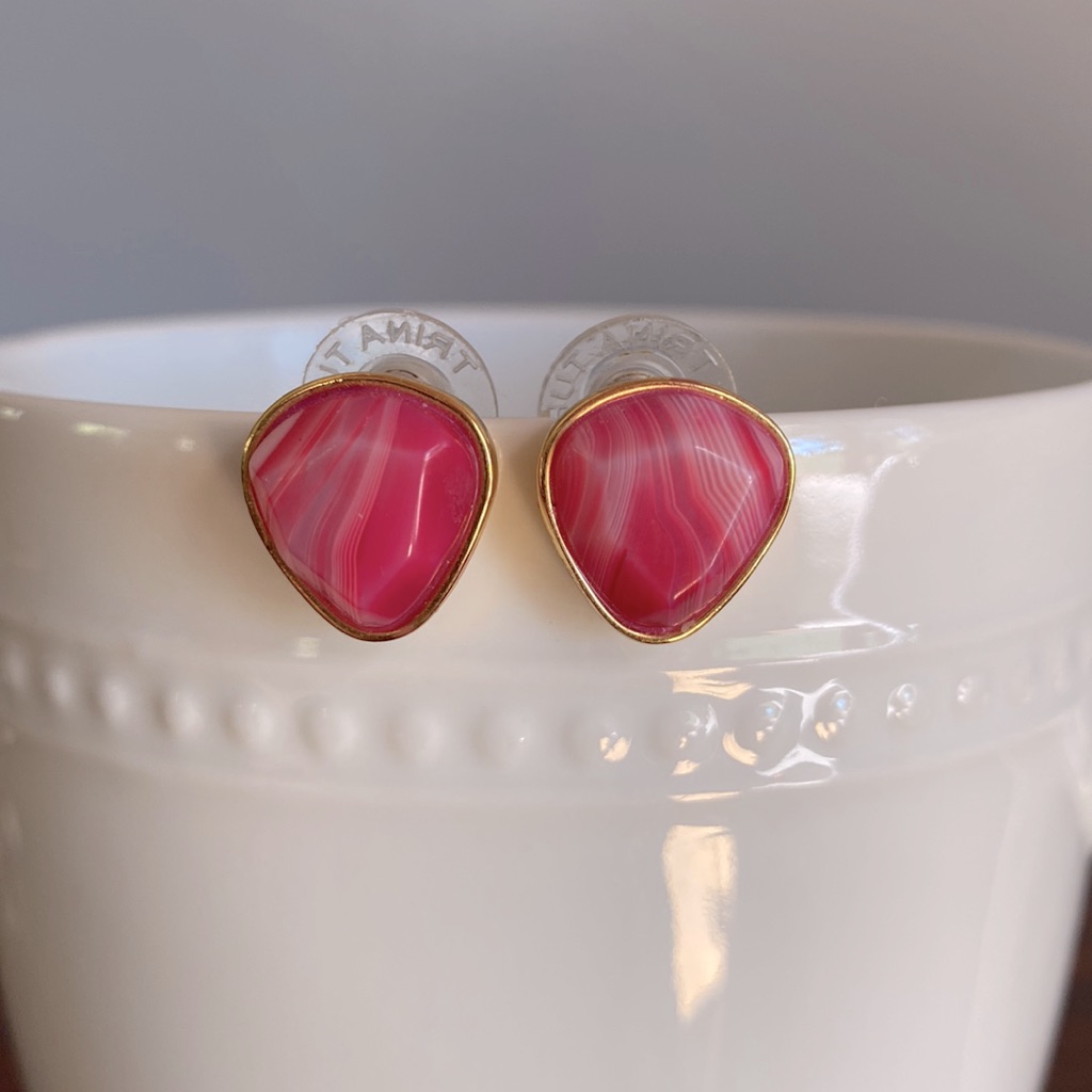 Trina Turk Pink Stone Stud Earrings 10$
